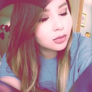 Meet your Posher, Janelle